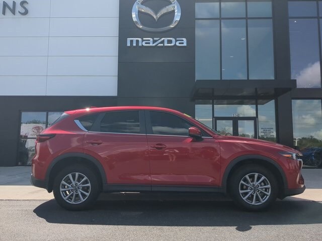 2022 Mazda CX-5 2.5 S Preferred photo 2