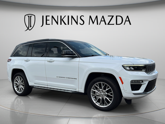 2023 Jeep Grand Cherokee Summit SUV
