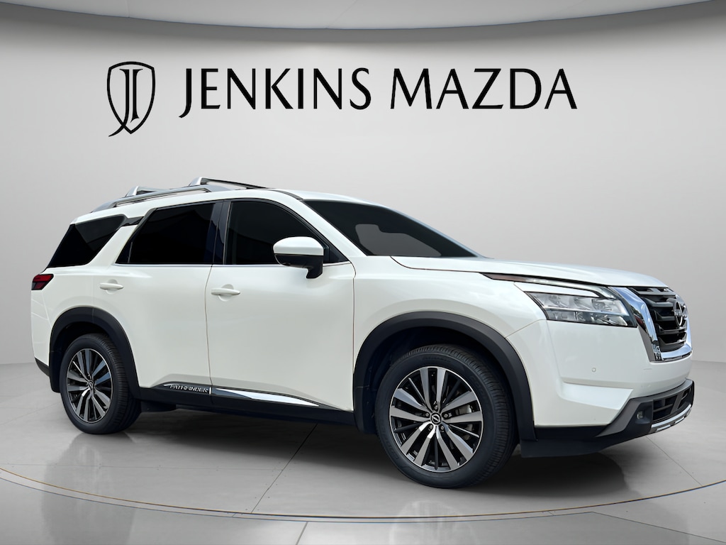 Used 2022 Nissan Pathfinder Platinum SUV