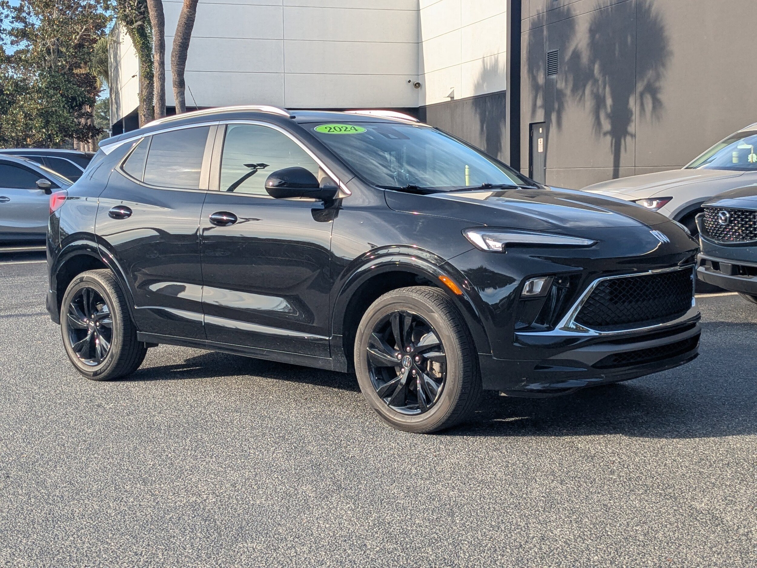 2024 Buick Encore GX Sport Touring photo 2