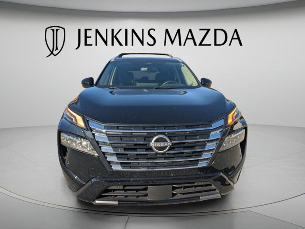 Used 2025 Nissan Rogue Platinum SUV