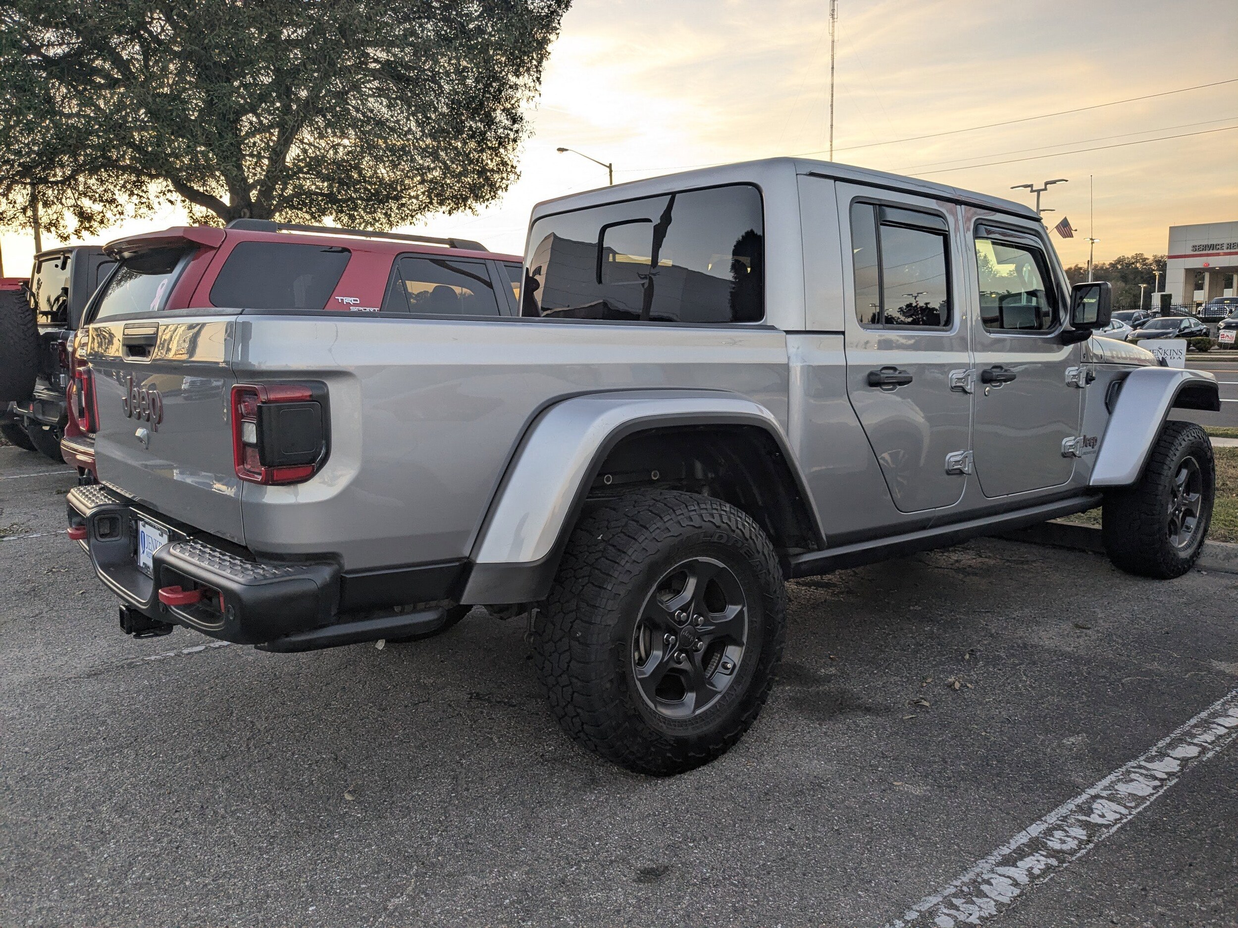 2020 Jeep Gladiator Rubicon photo 4