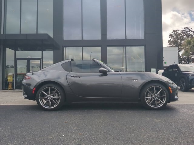 2022 Mazda MX-5 Miata RF Miata Grand Touring photo 2