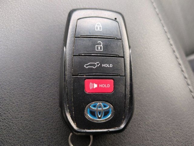 2022 Toyota Venza Limited - Photo 29