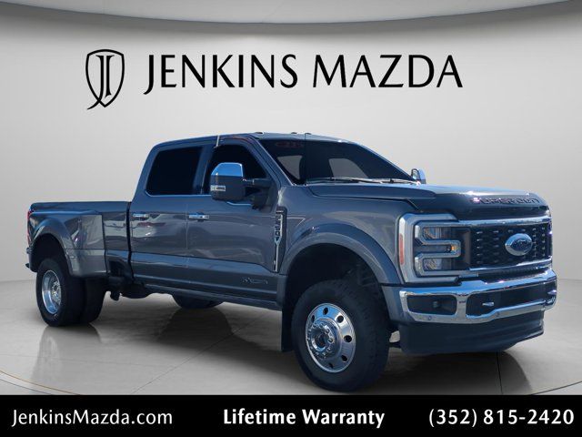 2023 Ford F-450 Lariat 4x4 Crew Cab 8' Box DRW's photo