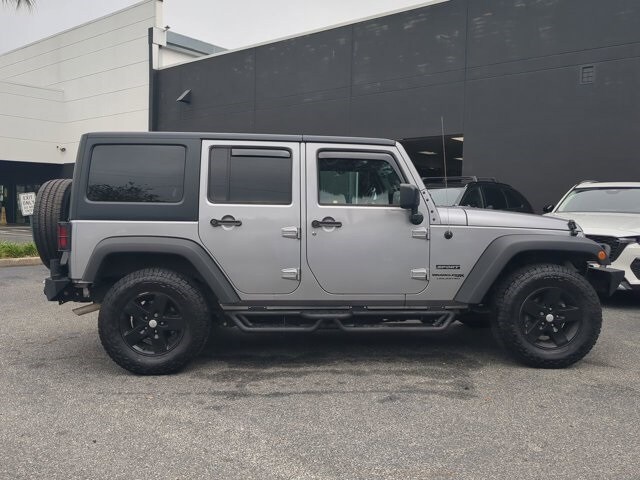 2018 Jeep Wrangler Unlimited Sport photo 2