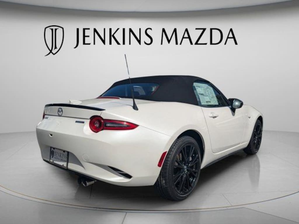 New 2026 Mazda MX-5 Miata Club Convertible