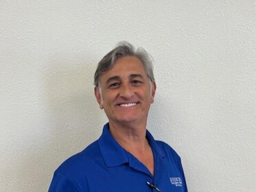 Staff member Robert Silveira from ID_dd700ef45006