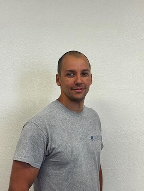 Staff member Orlando Fernandez from ID_dd700ef45006