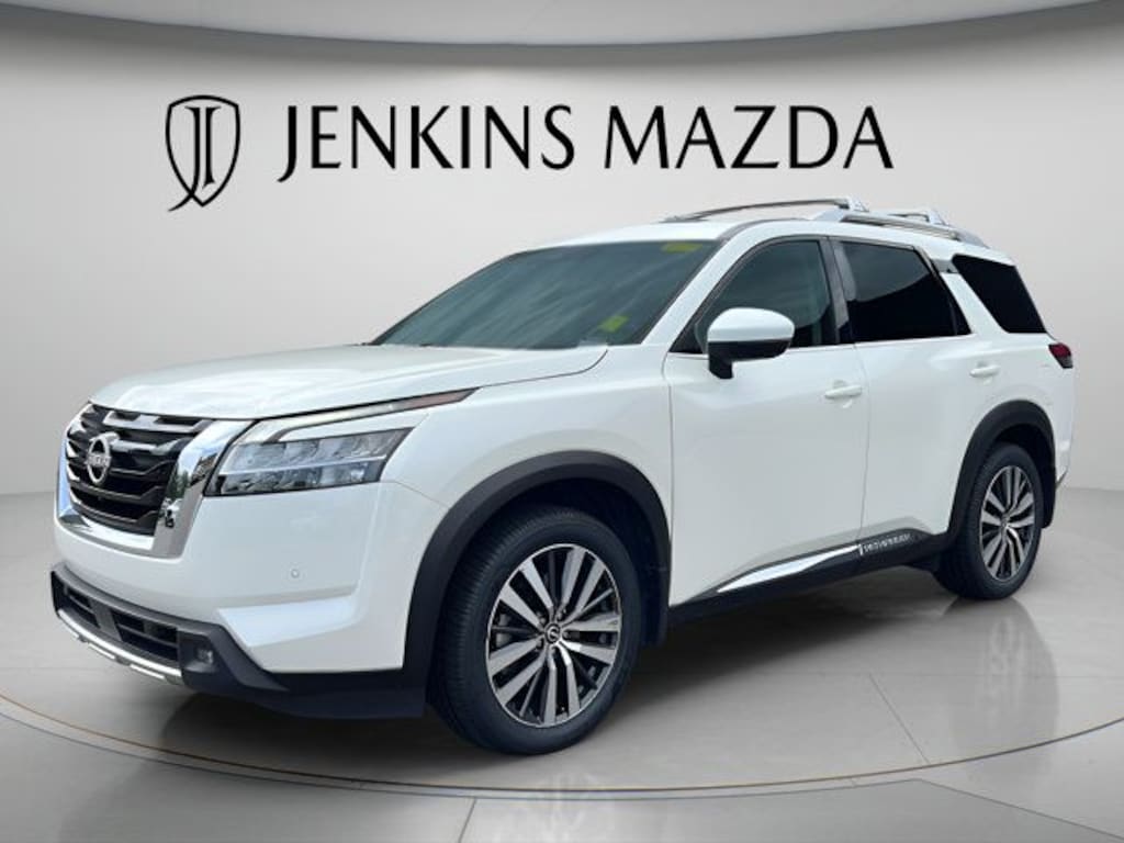 Used 2022 Nissan Pathfinder Platinum SUV