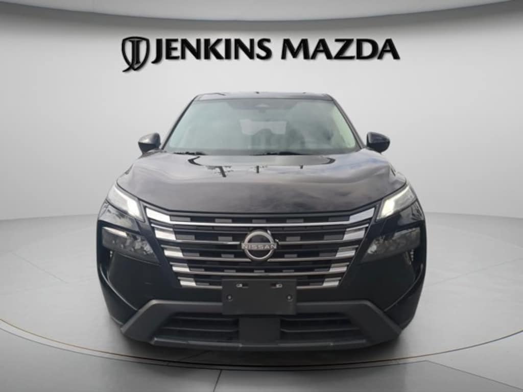 Used 2024 Nissan Rogue SV SUV