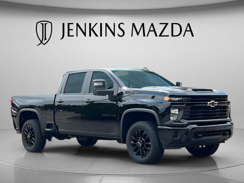 Used 2025 Chevrolet Silverado 2500 HD Custom Truck Crew Cab