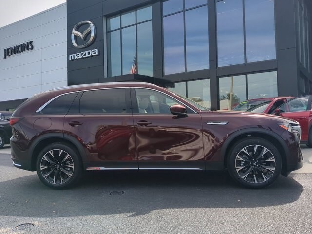 2024 Mazda CX-90 Plug-in Hybrid Premium photo 2