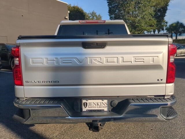 2020 Chevrolet Silverado 1500 LT photo 3