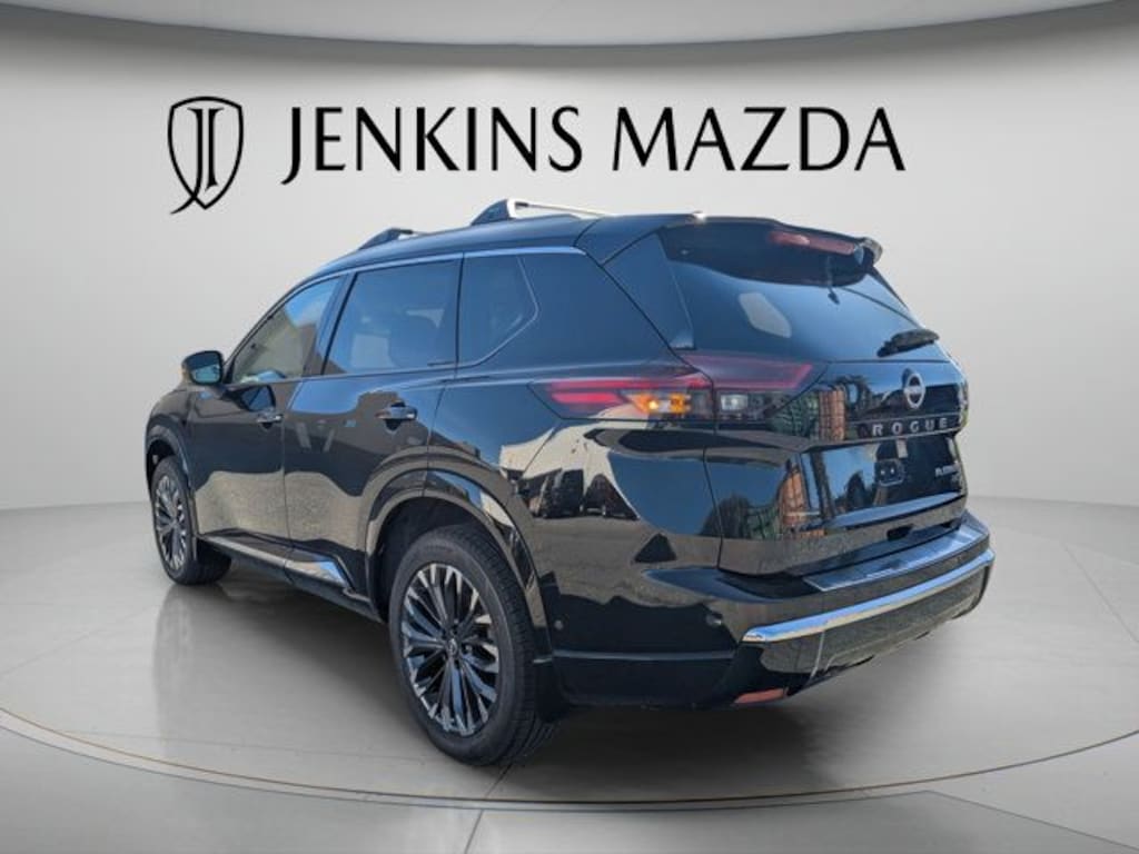 Used 2025 Nissan Rogue Platinum SUV