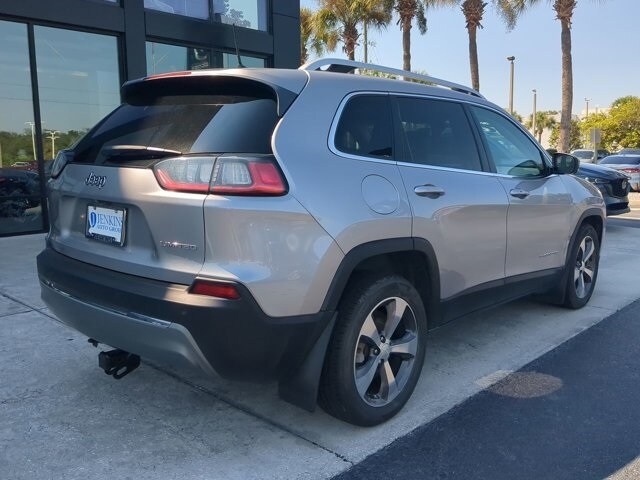2020 Jeep Cherokee Limited photo 2