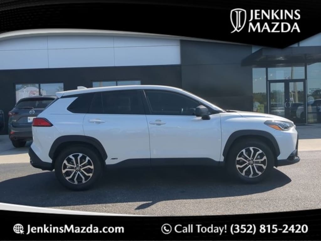 Used 2024 Toyota Corolla Cross Hybrid  SUV