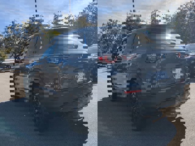 2025 Mazda CX-50 Premium photo 2