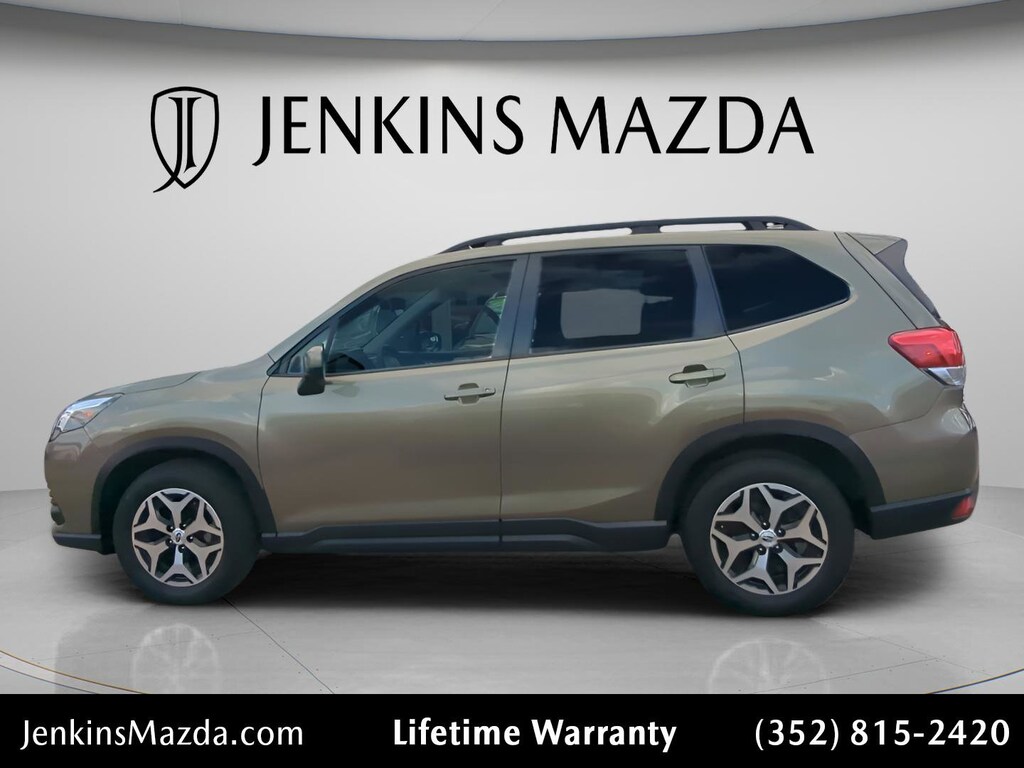 Used 2023 Subaru Forester Premium SUV