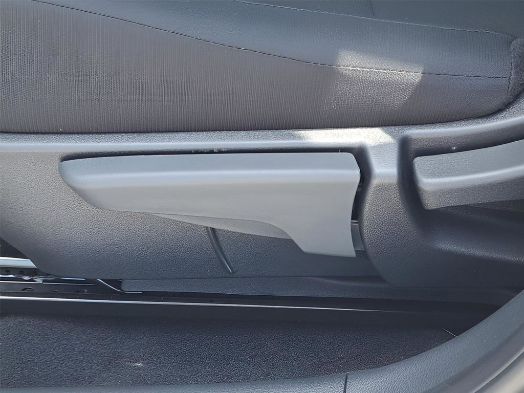 2025 Nissan Sentra S - Photo 32