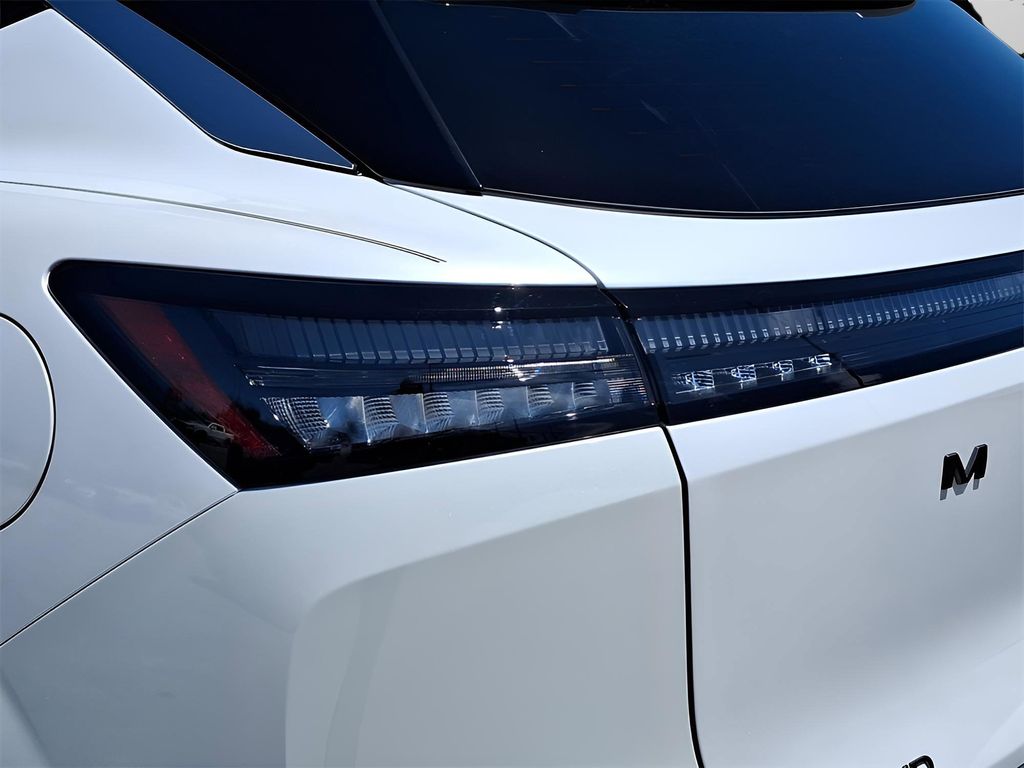 2025 Nissan Murano SV - Photo 13