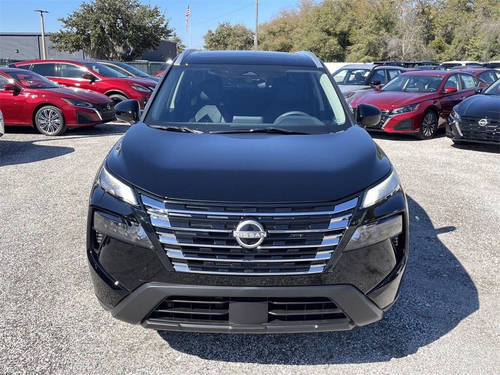 2024 Nissan Rogue SV photo 3
