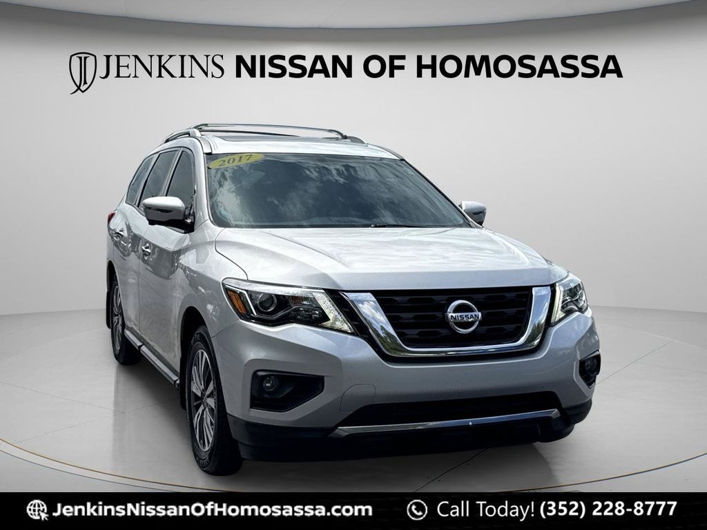 Used 2017 Nissan Pathfinder SL SUV