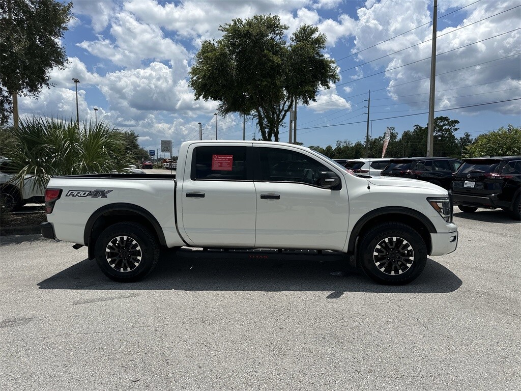 2020 Nissan Titan PRO-4X photo 3