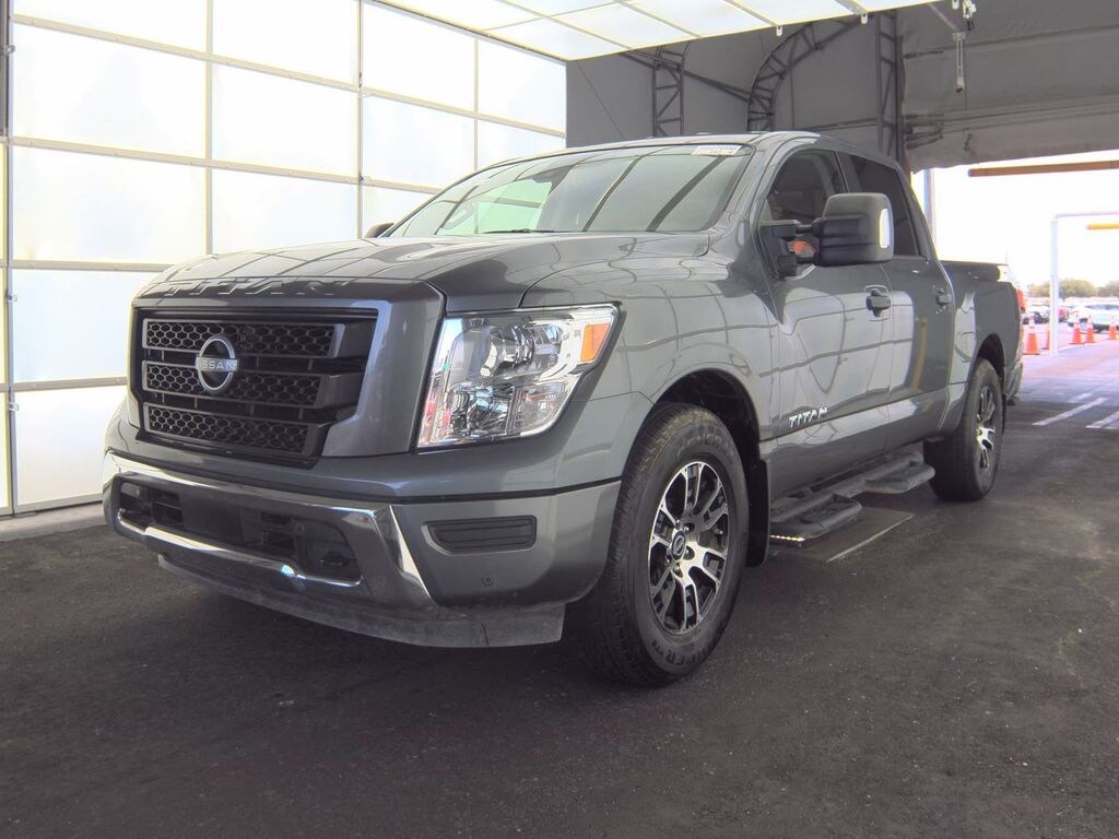 Used 2023 Nissan Titan SV Truck Crew Cab