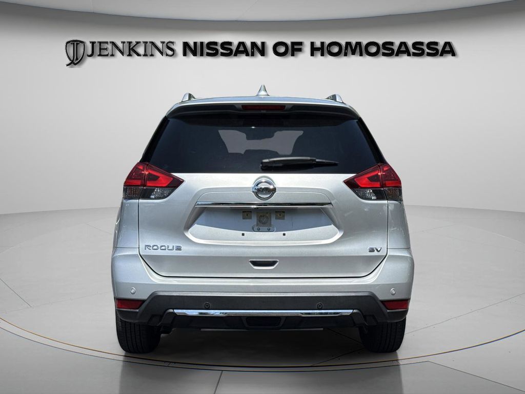 2019 Nissan Rogue SV - Photo 6