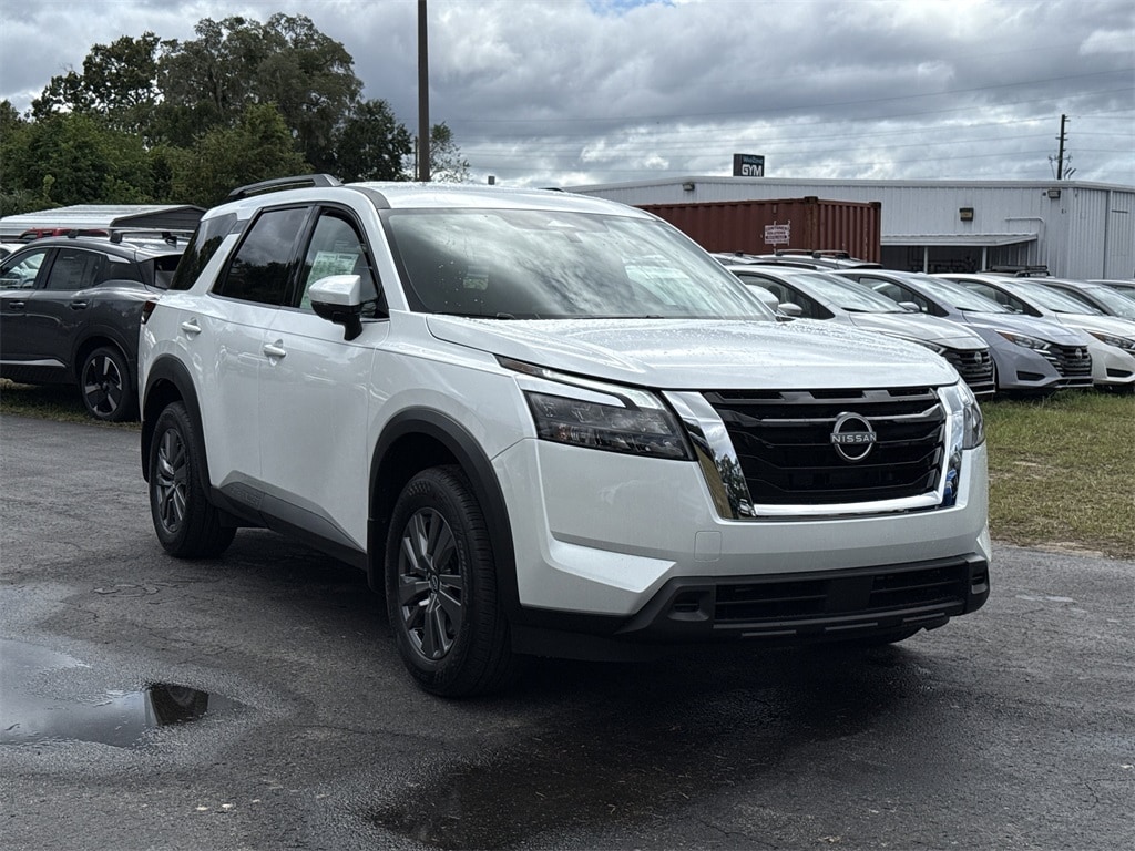 New 2025 Nissan Pathfinder SV SUV