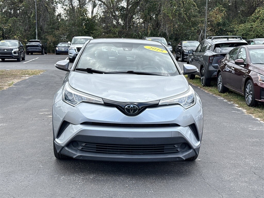 2018 Toyota C-HR XLE photo 2