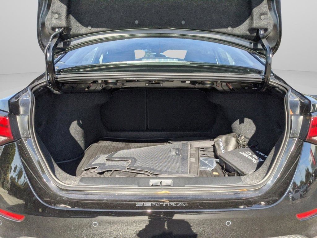 2025 Nissan Sentra S - Photo 15