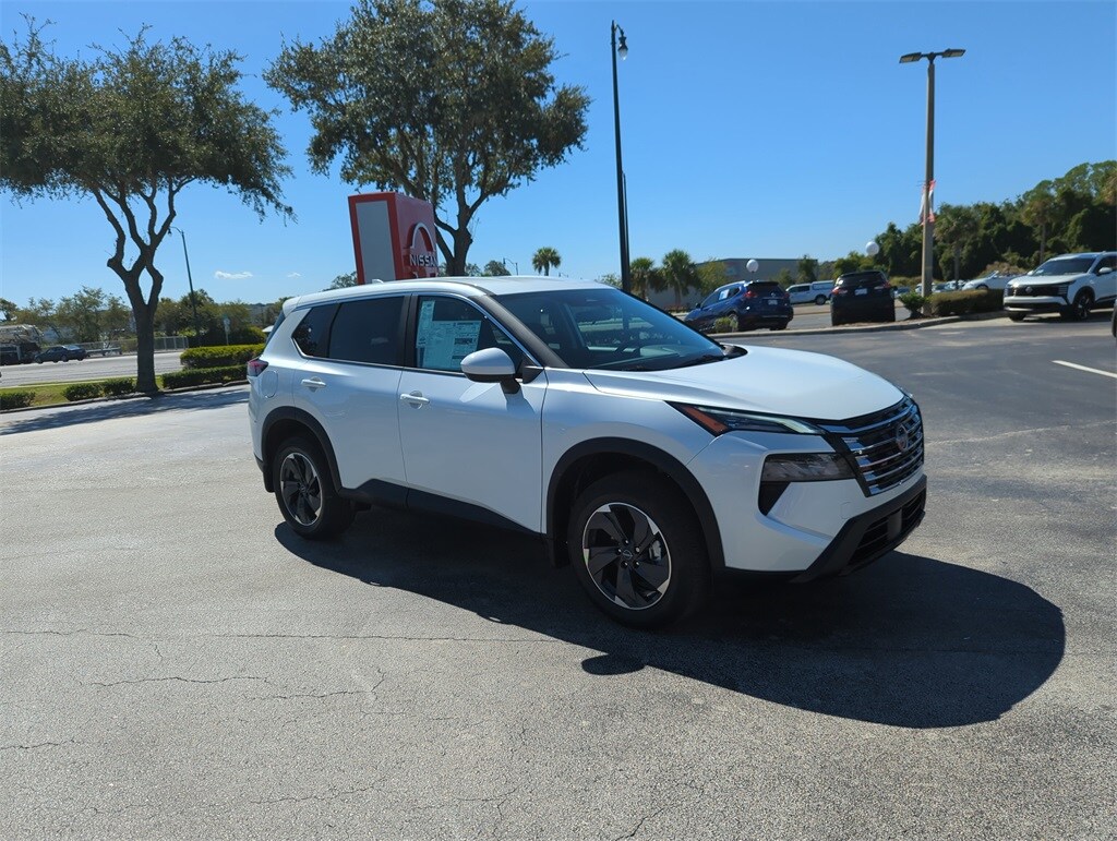 2026 Nissan Rogue SV photo 3