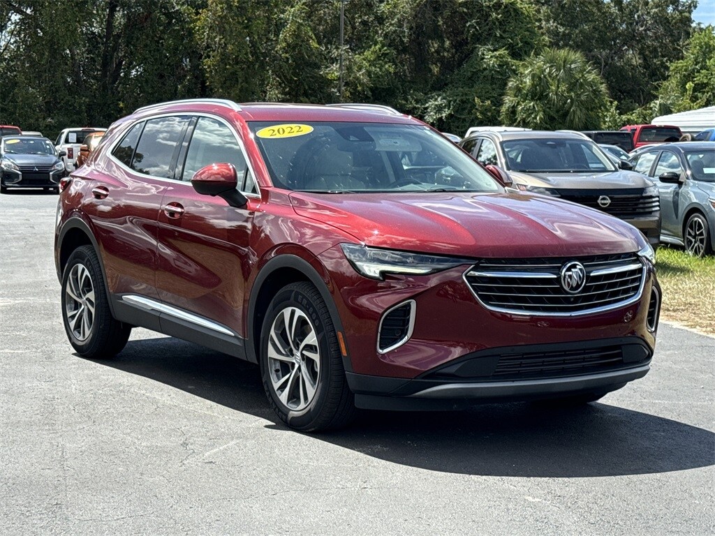 2022 Buick Envision Essence photo 2