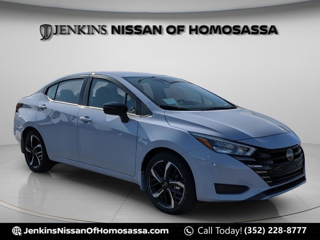 2025 Nissan Versa Sedan SR