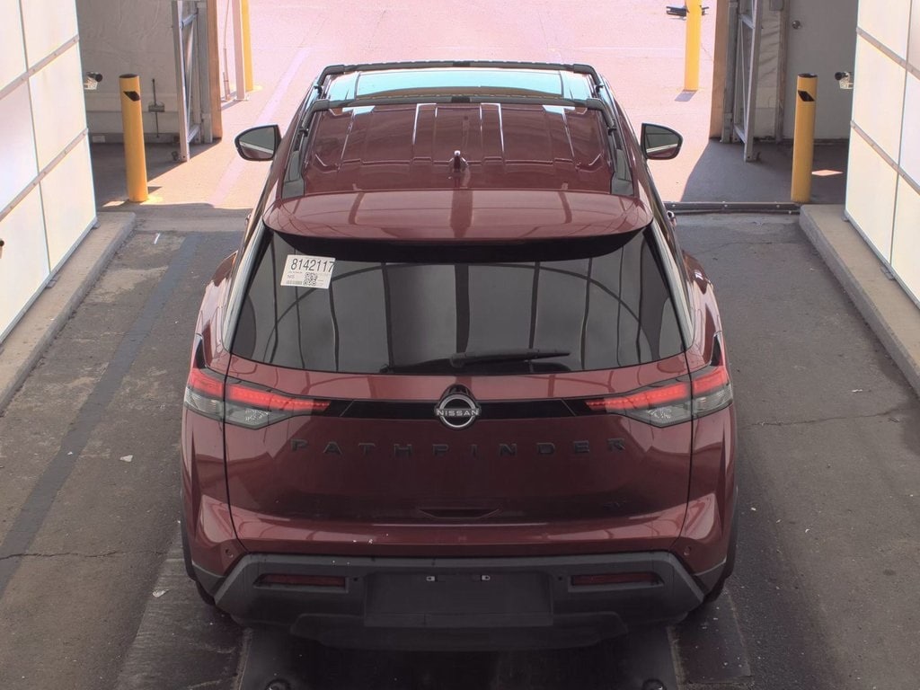 Used 2024 Nissan Pathfinder SV SUV