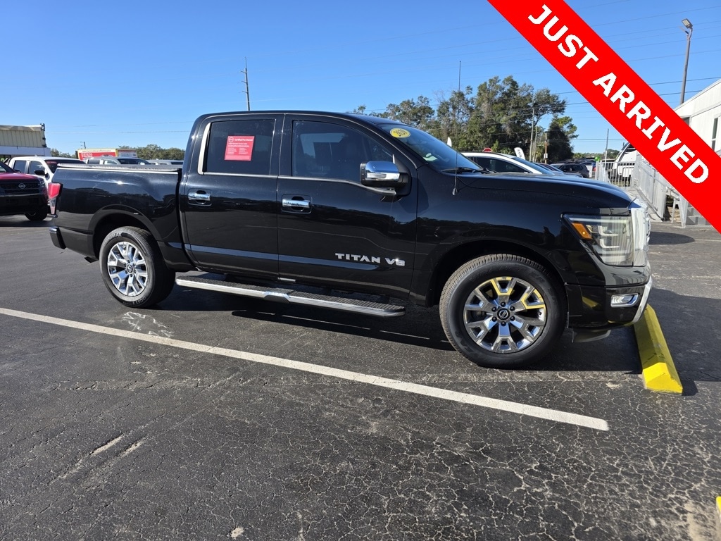 2020 Nissan Titan Truck Crew Cab 