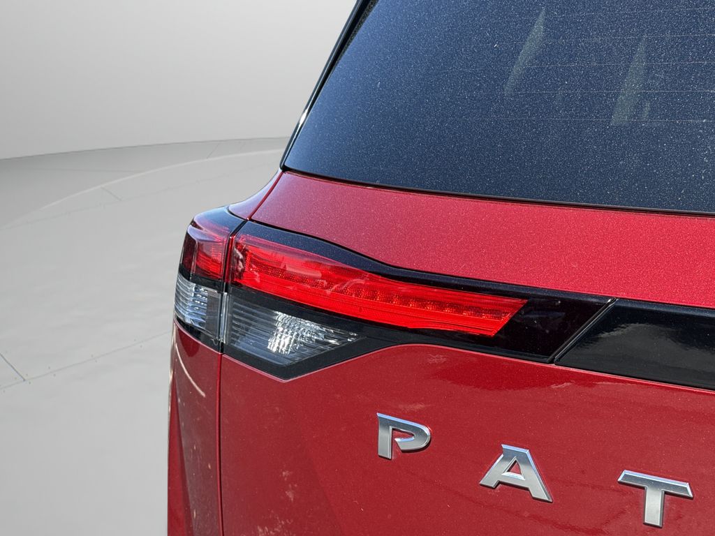 2023 Nissan Pathfinder SV - Photo 43