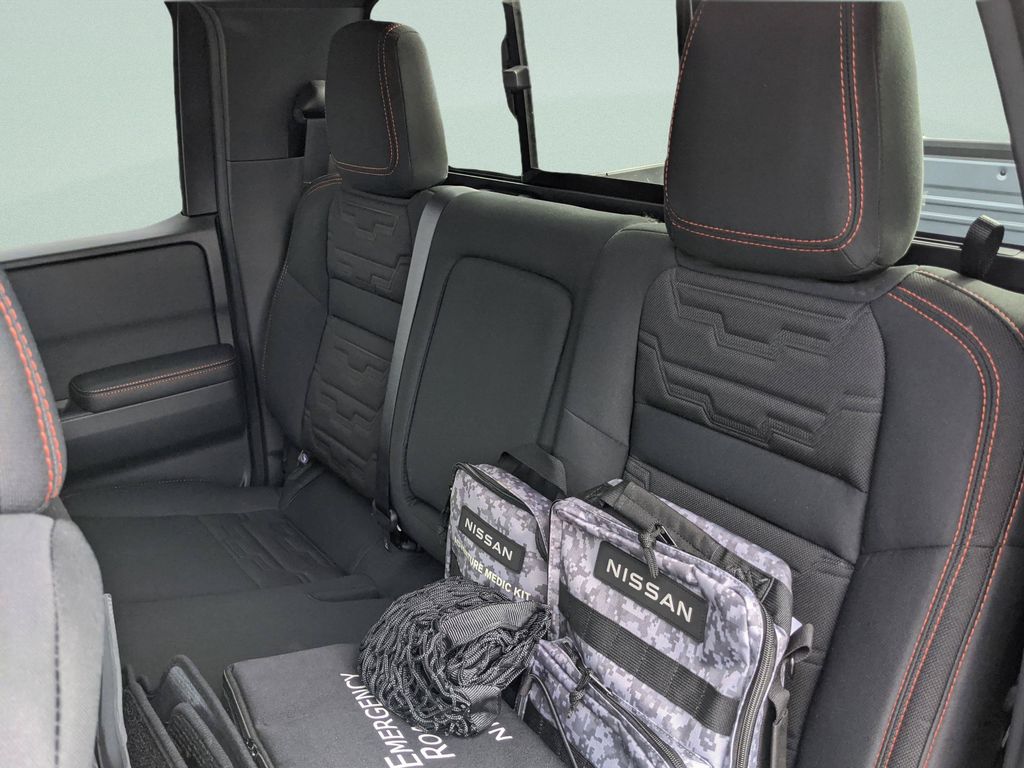 2025 Nissan Frontier PRO-4X - Photo 19