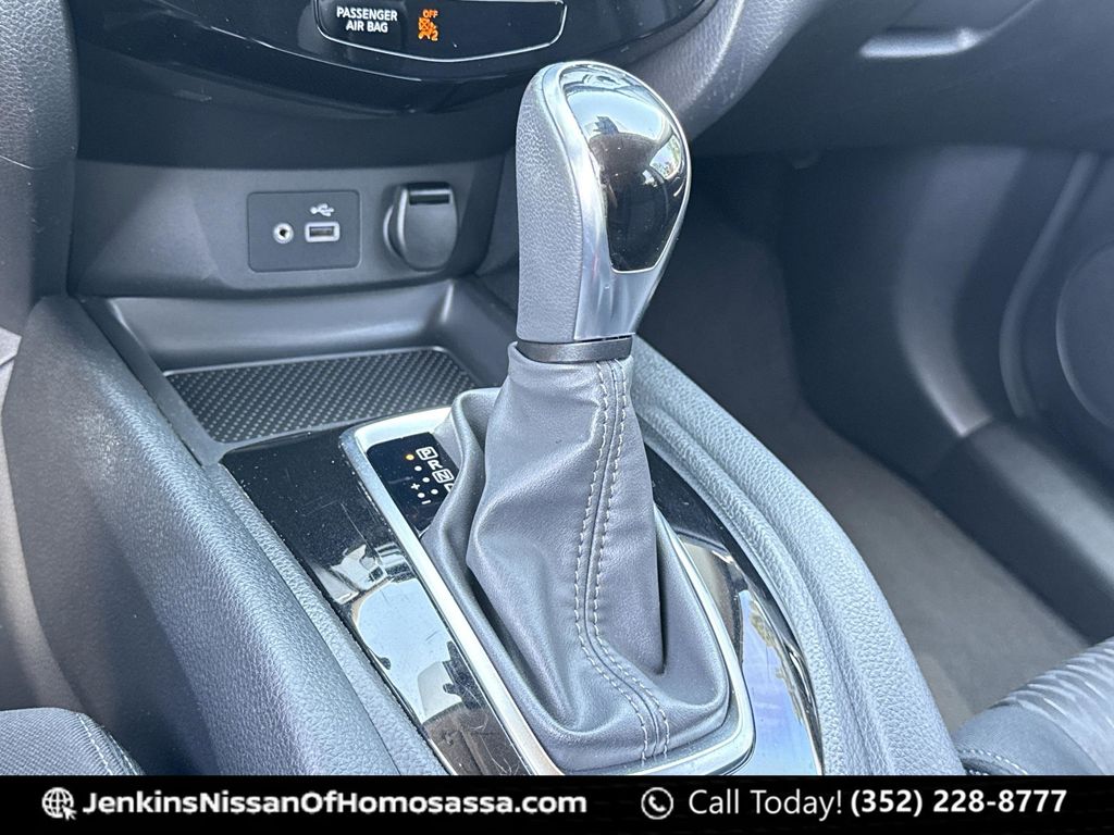 2019 Nissan Rogue SV - Photo 35