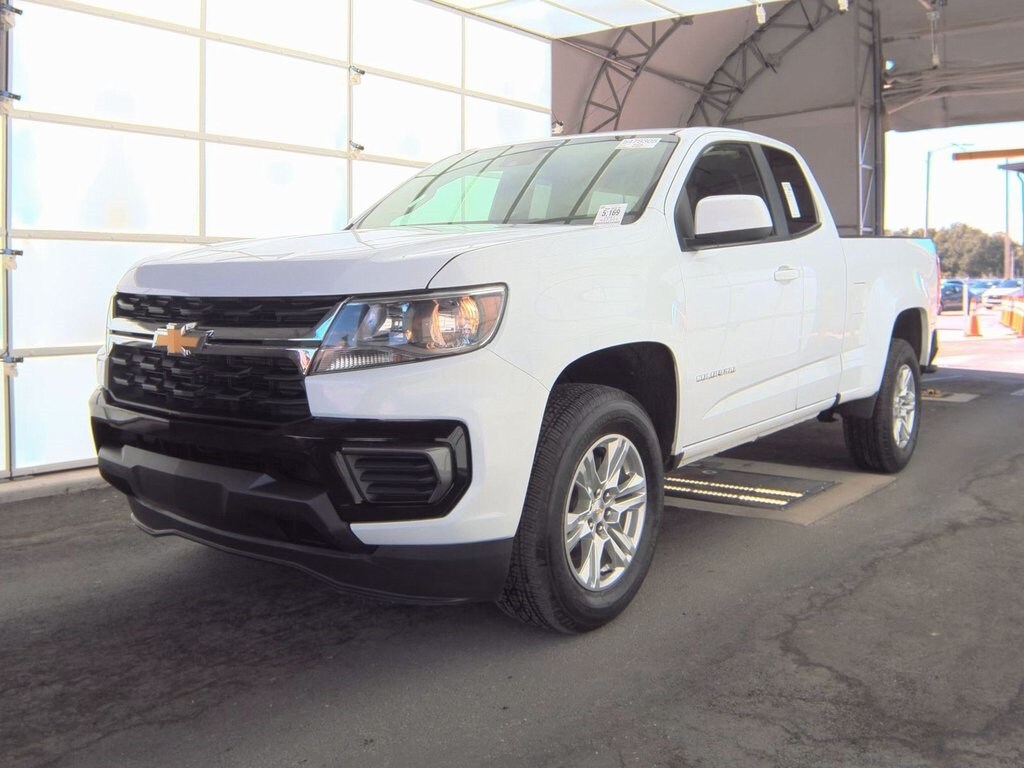 2021 Chevrolet Colorado LT photo 2
