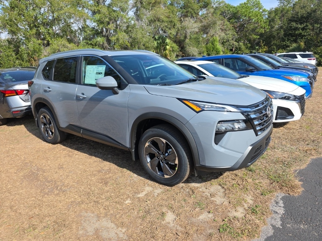 2026 Nissan Rogue SV's photo