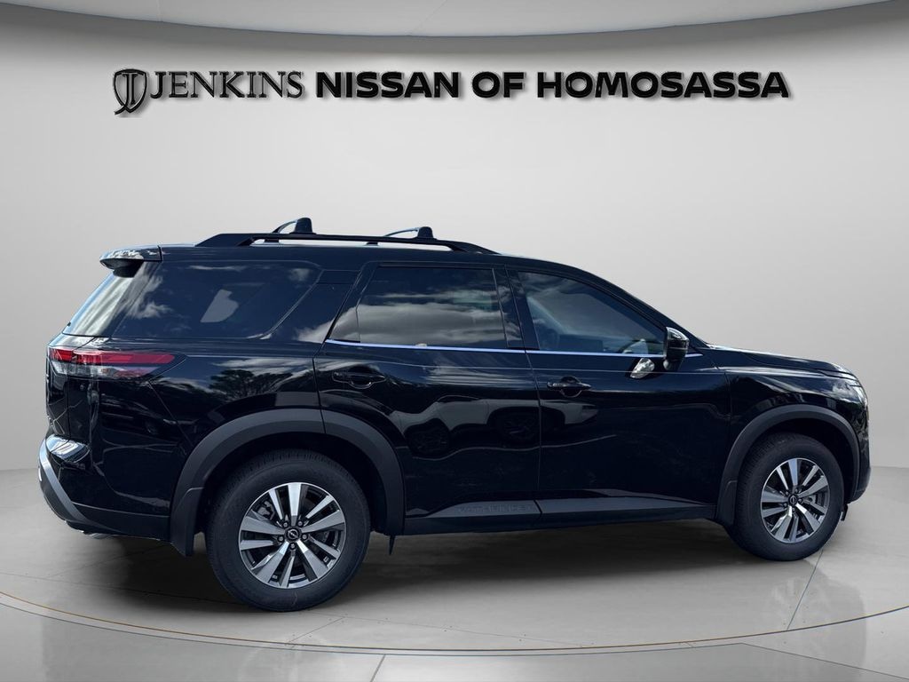 New 2026 Nissan Pathfinder SL SUV