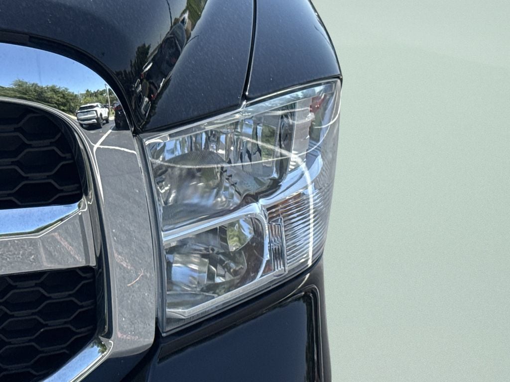 2024 RAM Ram 1500 Classic SLT - Photo 17