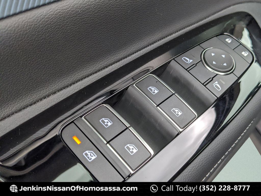 2025 Nissan Murano SL - Photo 29