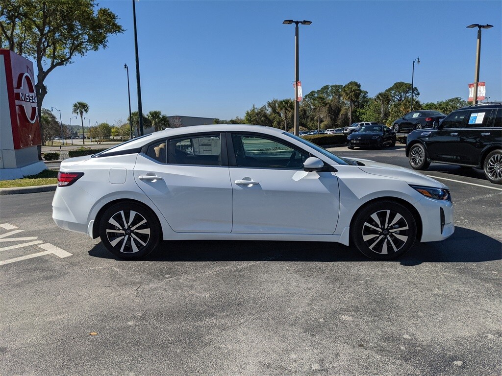 New 2025 Nissan Sentra SV Sedan