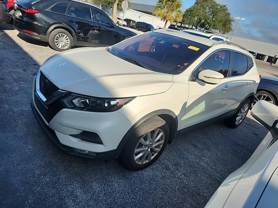 2021 Nissan Rogue Sport SV photo 2