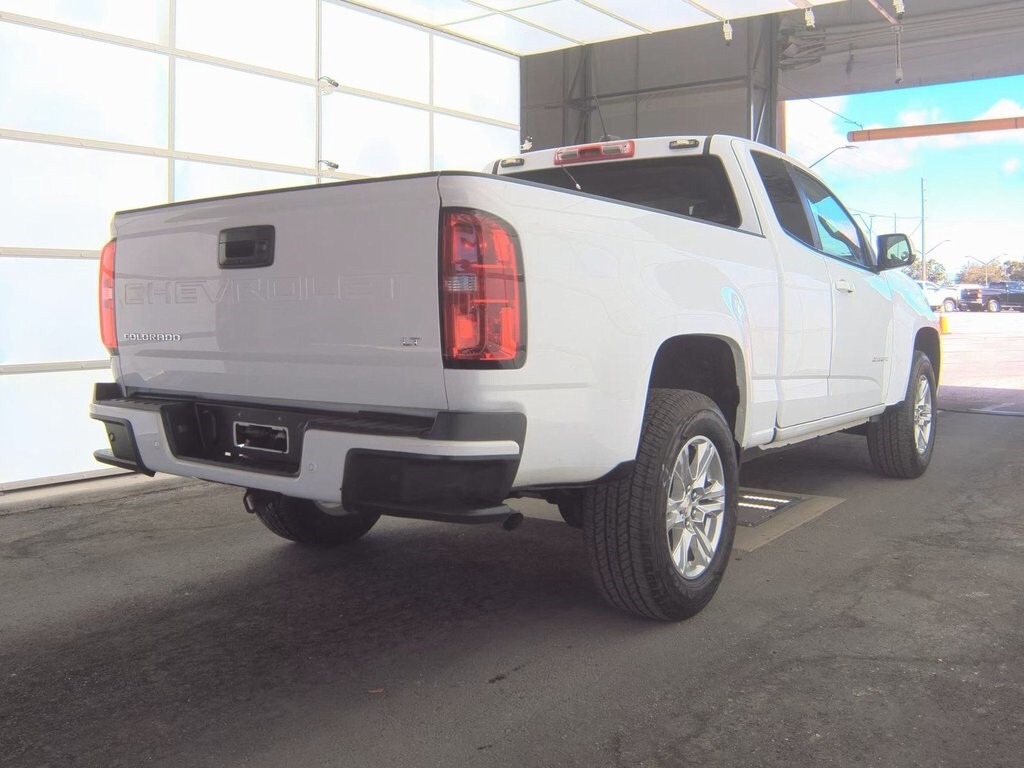 2021 Chevrolet Colorado LT photo 3