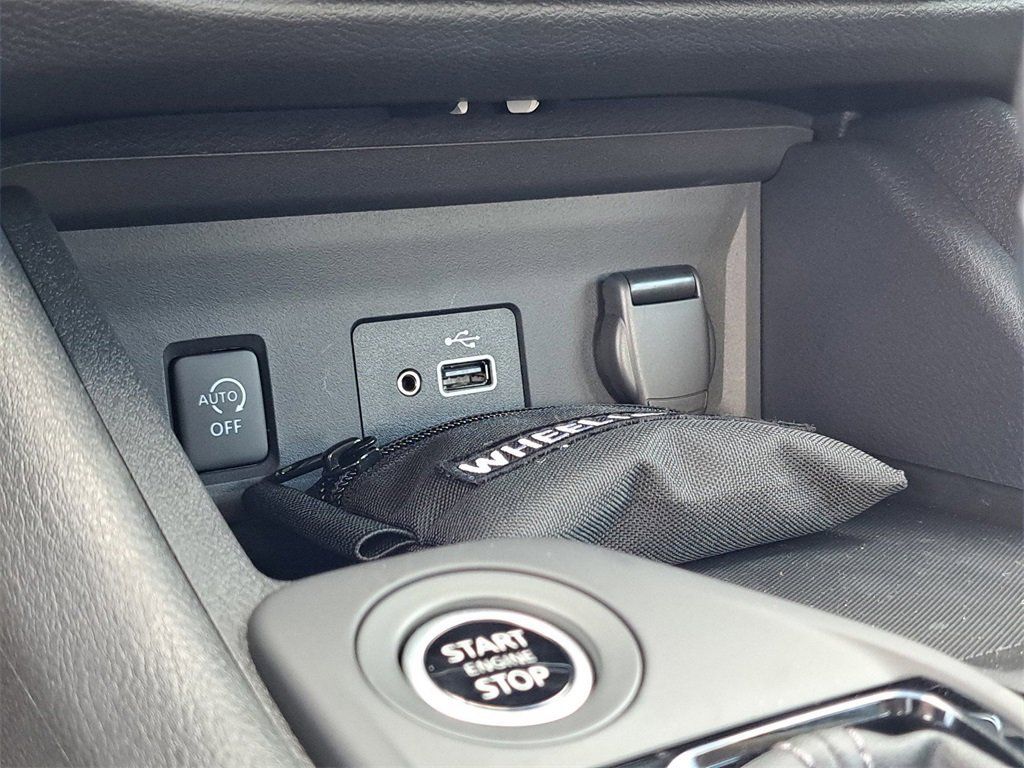 2025 Nissan Sentra S - Photo 35